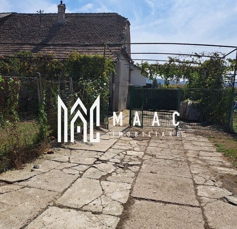 Casă cu teren generos | 18 km de Sibiu | 2400 mp teren | Anexe& Construcție noua