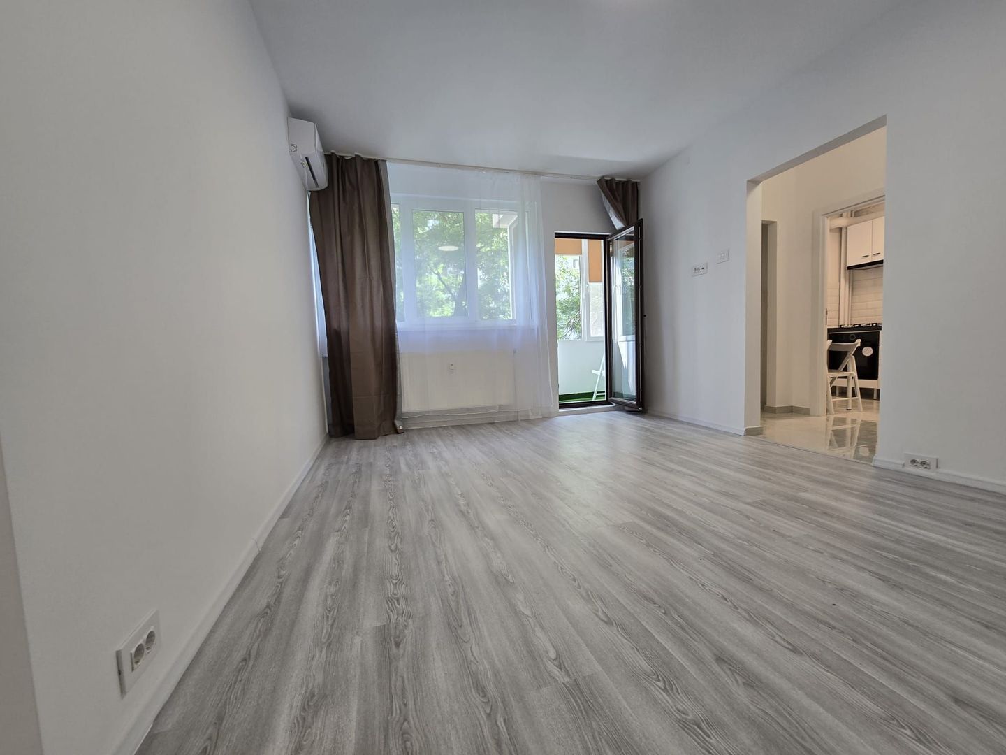 anBn-10866 Ion Mihalache Clabucet apartament 2 camere de vanzare