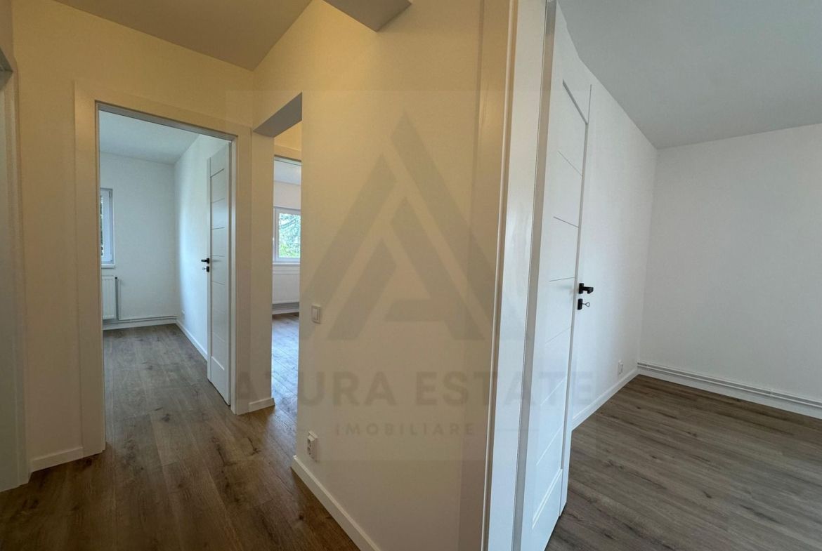 Apartament 3 camere 64 mp utili 2 bai etaj 1 complet renovat Strand
