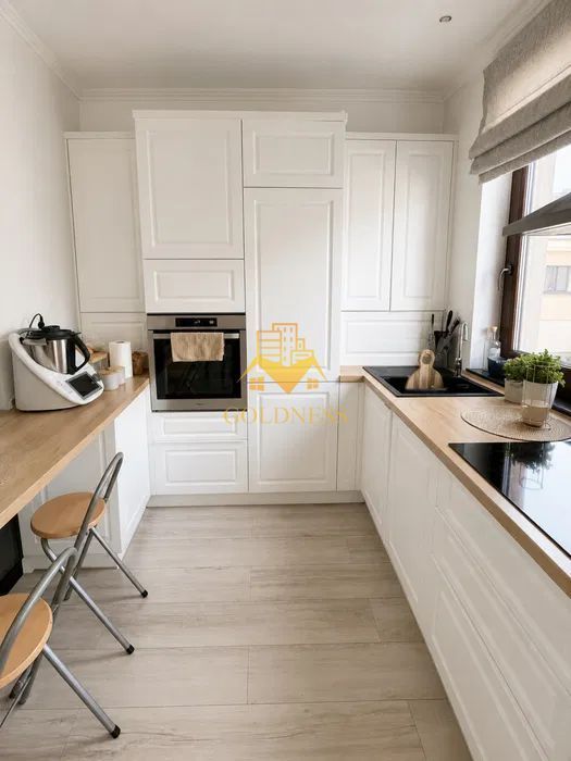 2 camere open space, Parcare, Modern, Intre Lacuri