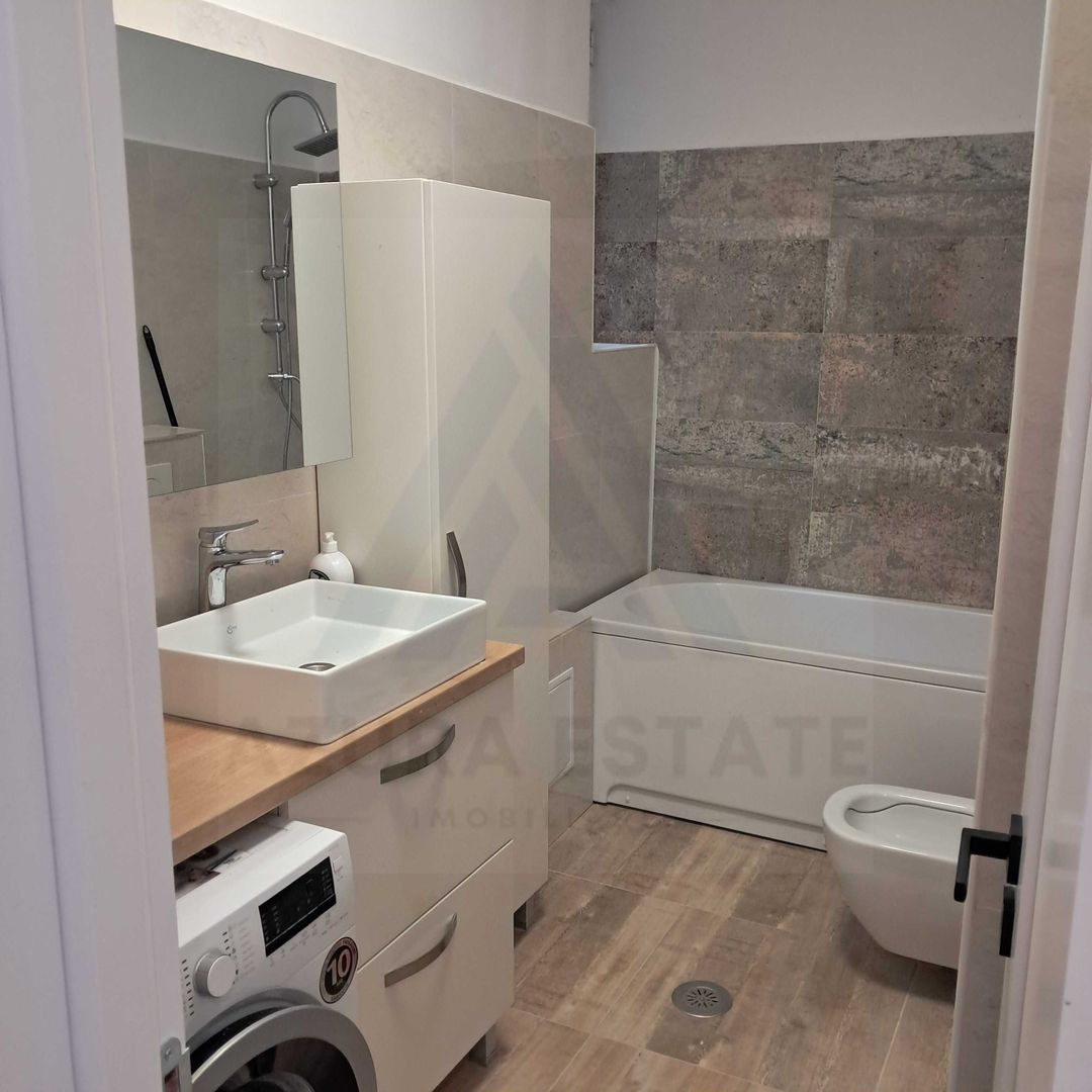 Apartament 2 camere decomandat 71 mp utili  etaj 1 in zona Centrala