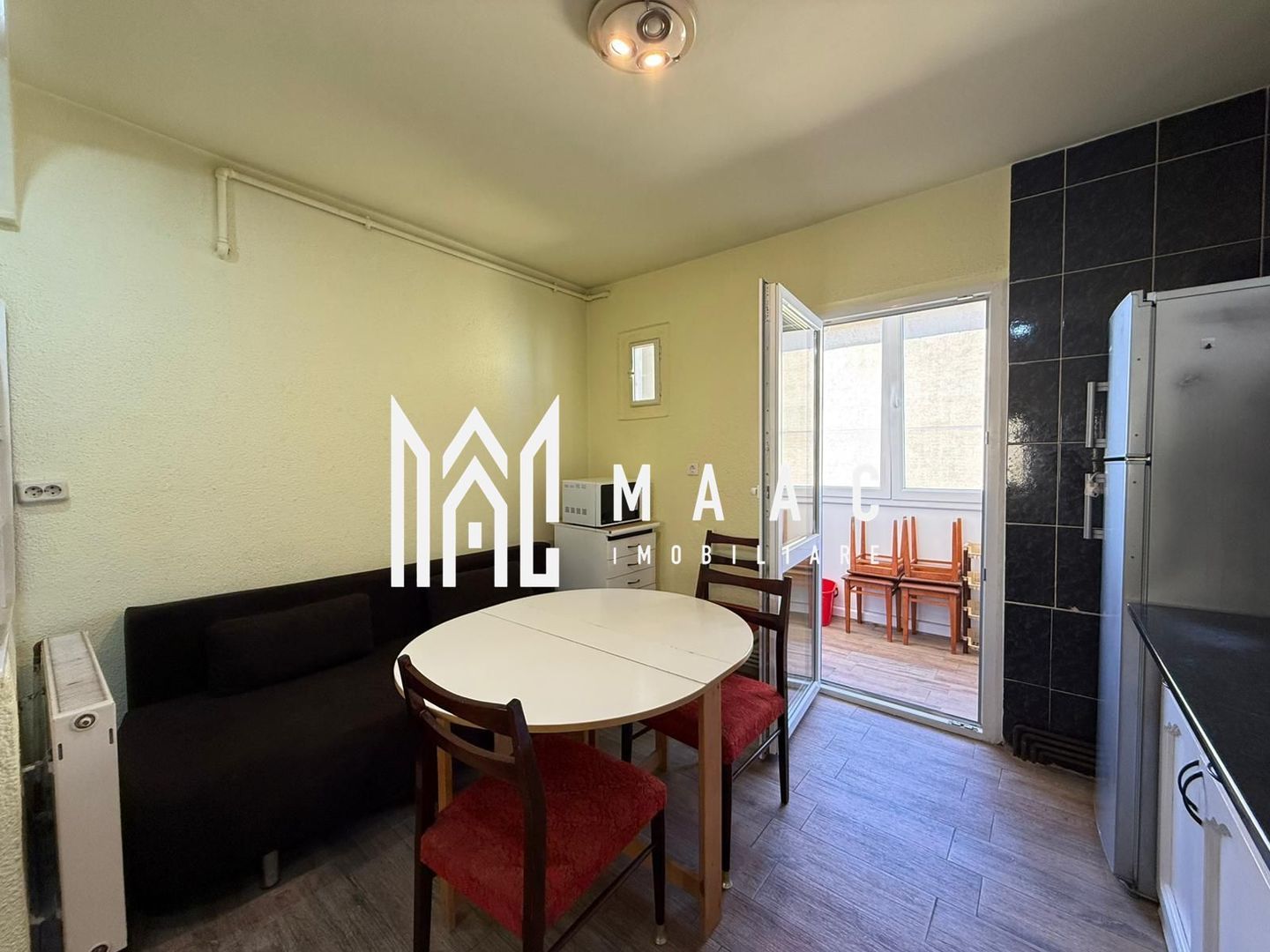 Apartament 2 camere | Balcon | Decomandat | Calea Dumbravii