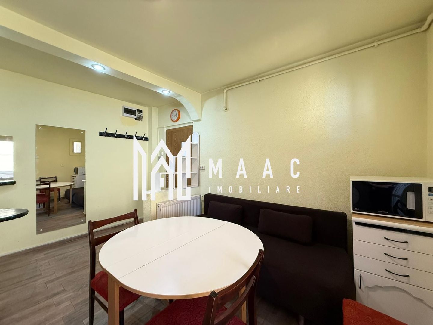 Apartament 2 camere | Balcon | Decomandat | Calea Dumbravii