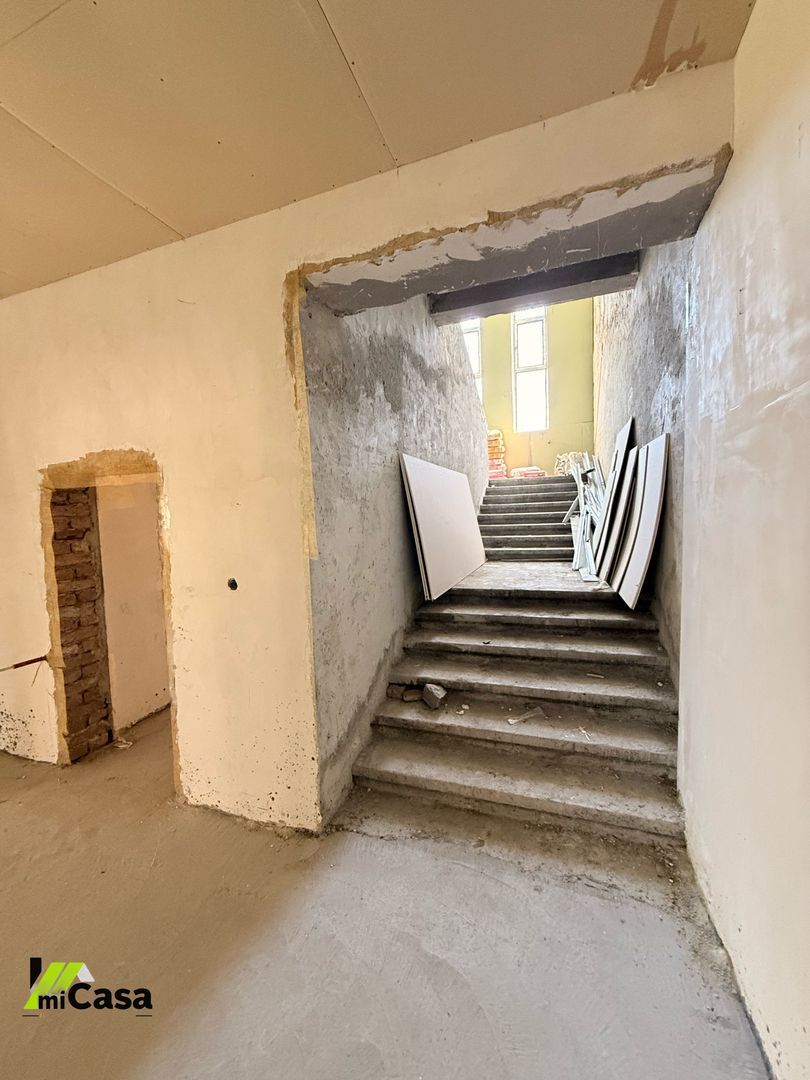 Cladire 1200mp, zona Gării