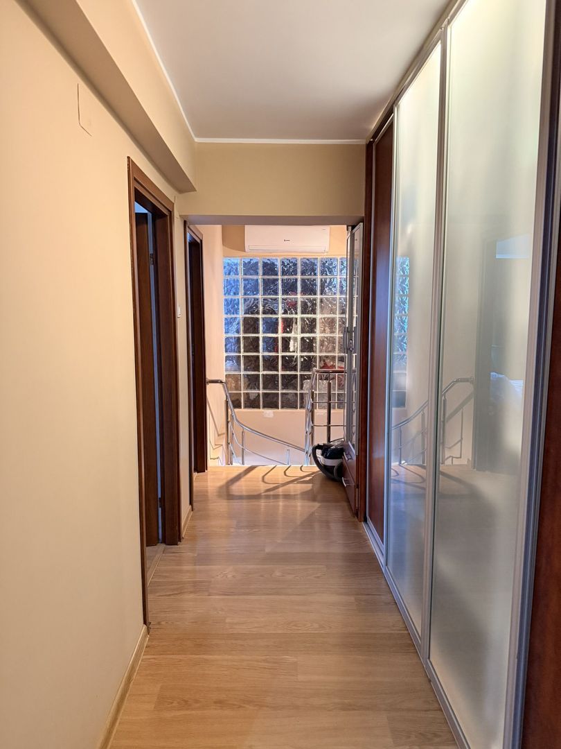 Apartament 4 camere, Strada Domnească
