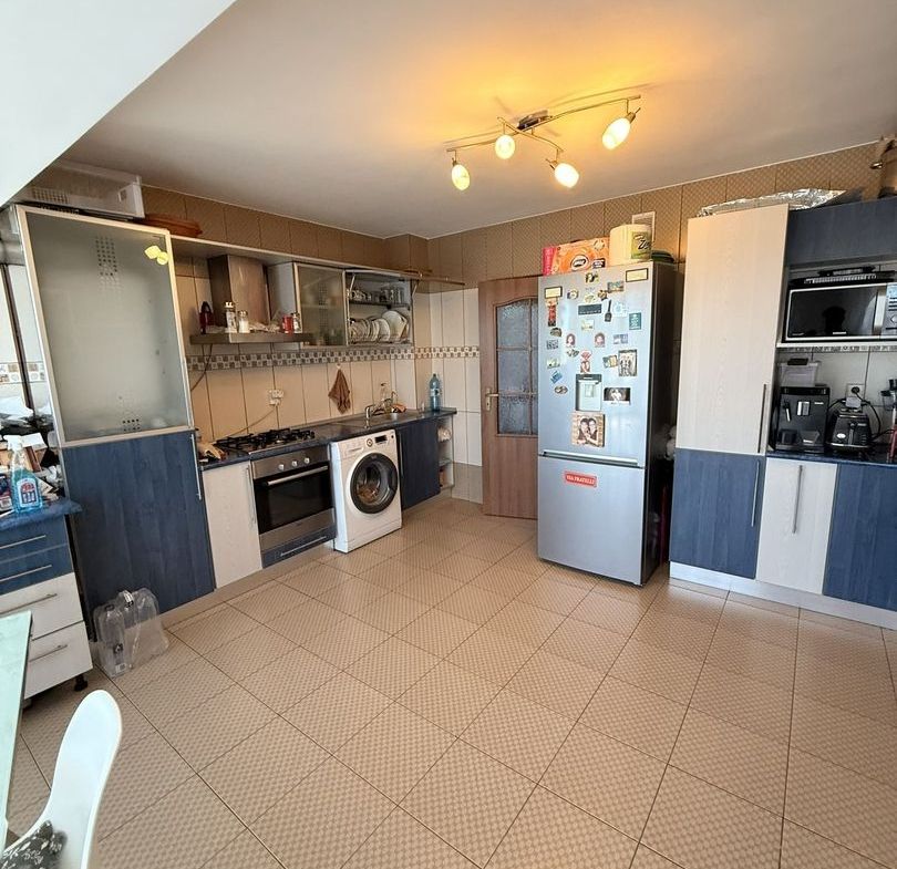 Apartament 4 camere, Strada Domnească