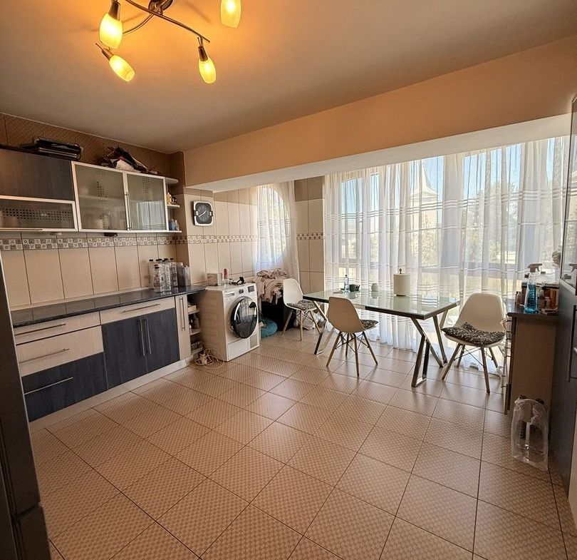 Apartament 4 camere, Strada Domnească
