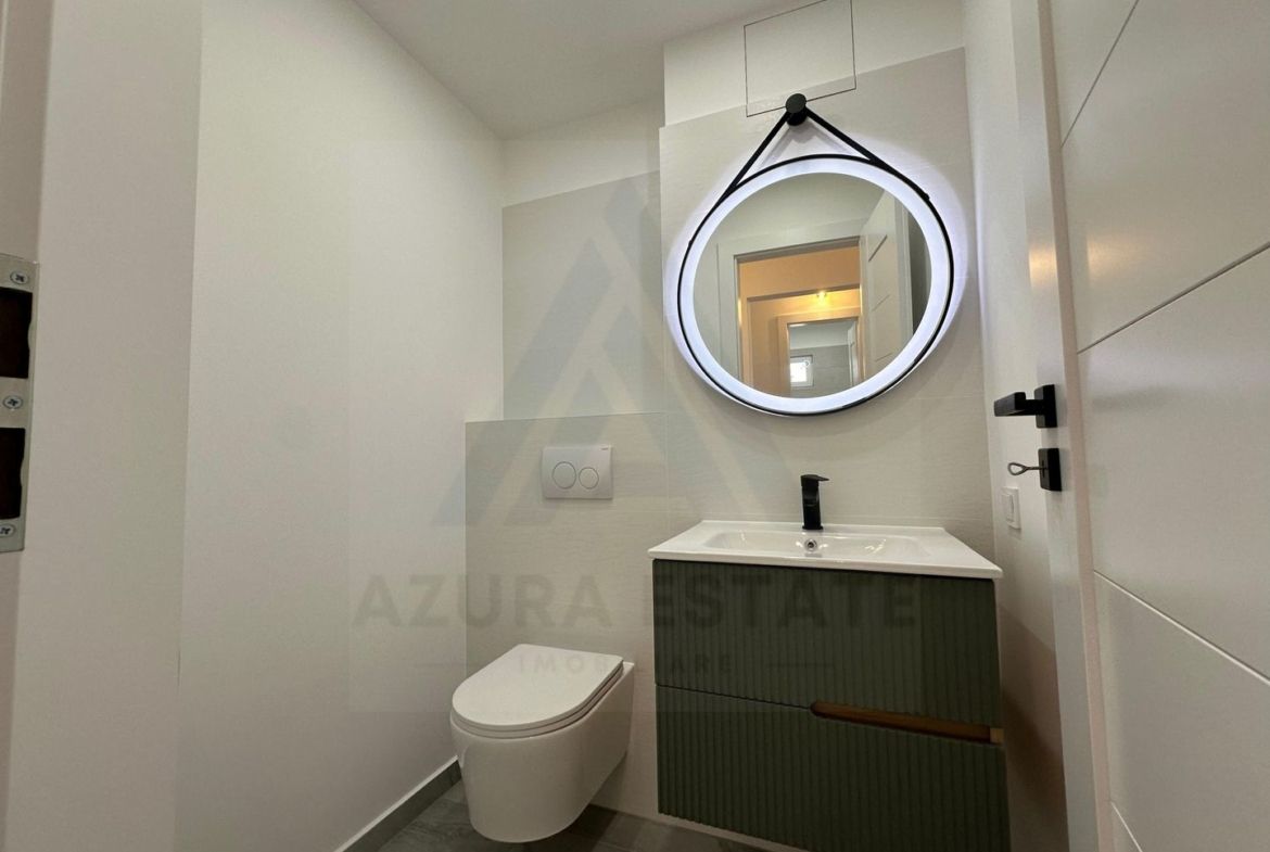 Apartament 3 camere 64 mp utili 2 bai etaj 1 complet renovat Strand