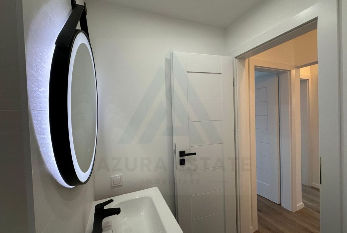 Apartament 3 camere 64 mp utili 2 bai etaj 1 complet renovat Strand