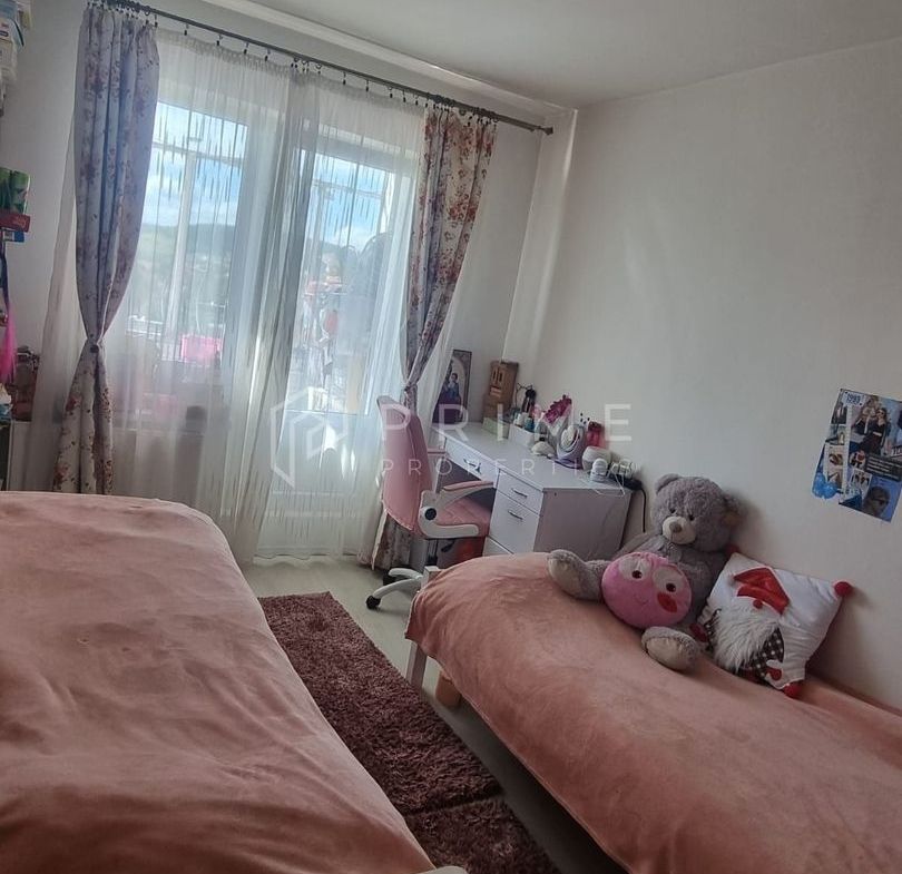 Apartament spațios cu 3 camere | Cartier Unirii