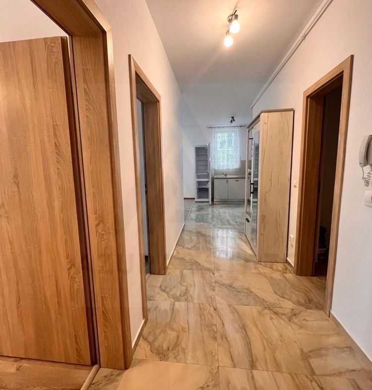 Apartament 3 camere 60 mp utili balcon 7 mp parcare City Residence