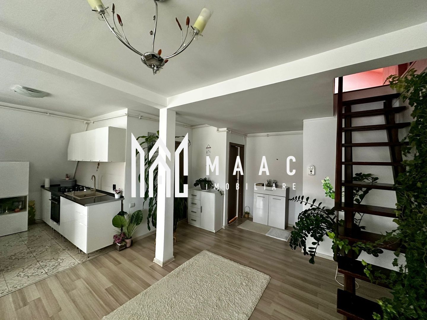 Apartament 3 camere de vânzare | Vasile Aaron, Sibiu | 61 mp, INTABULATĂ