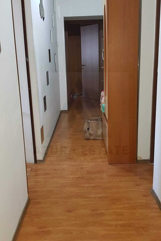 Apartament 3 camere 2 băi debara și parcare subterană în zona Terezian