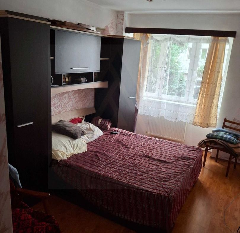 Apartament 3 camere 2 băi debara și parcare subterană în zona Terezian