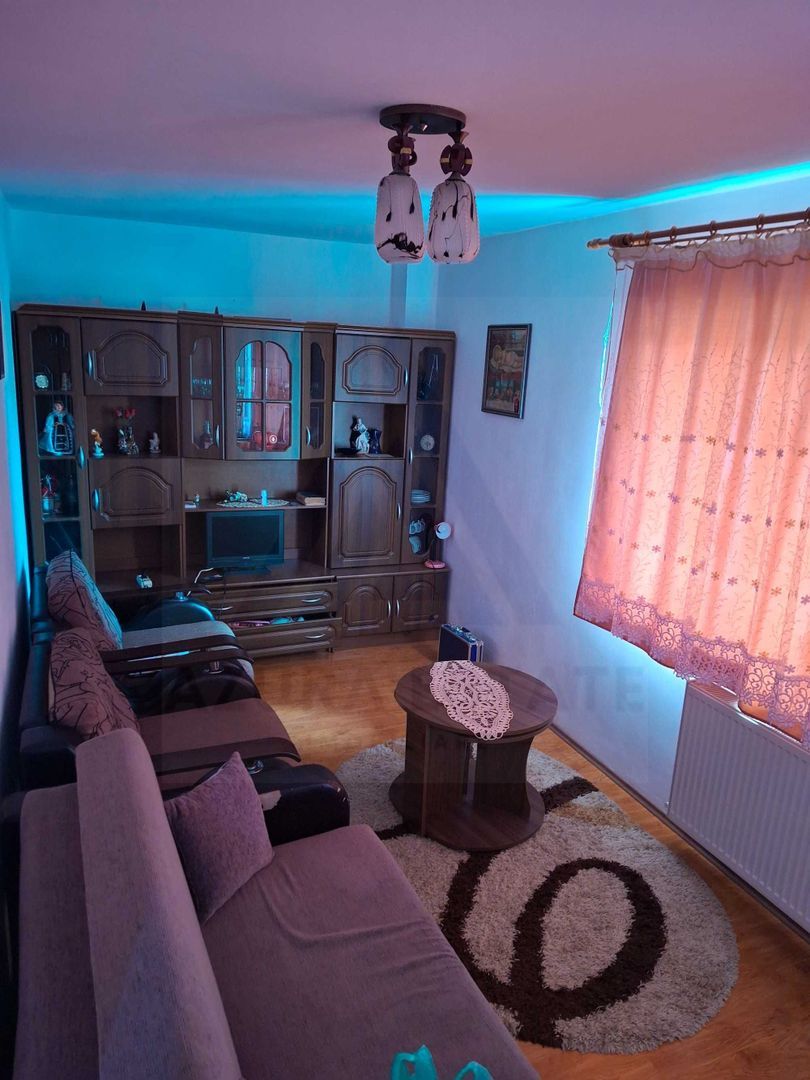 Apartament 3 camere 2 băi debara și parcare subterană în zona Terezian