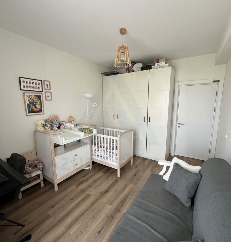 Apartament modern 3 camere etajul 1 si 2 locuri de parcare in Selimbar