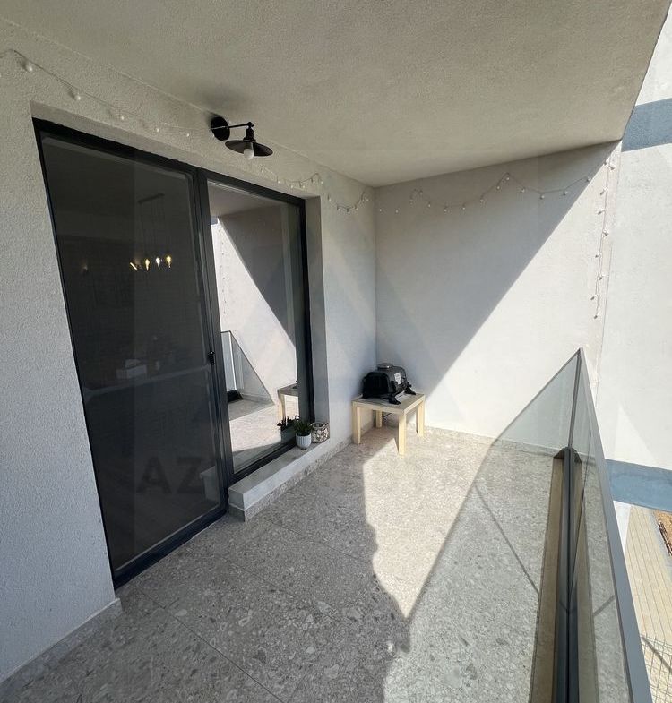 Apartament modern 3 camere etajul 1 si 2 locuri de parcare in Selimbar