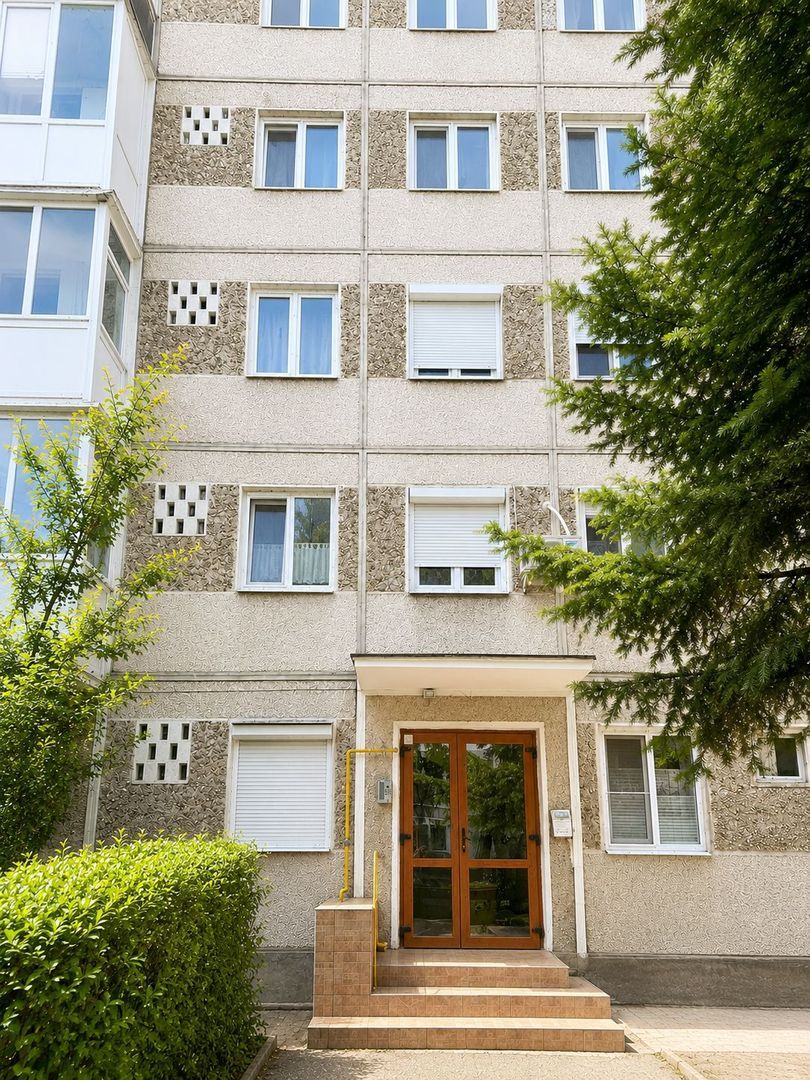 Apartament 2 camere, parter înalt, mobilat și utilat complet