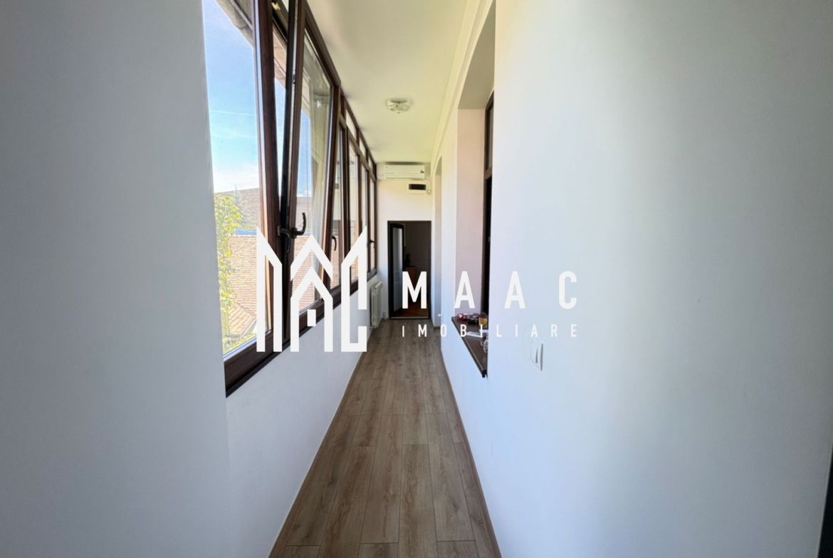 Apartament de vânzare Sibiu | 3 camere | Ultracentral, garaj, 2 pivnițe