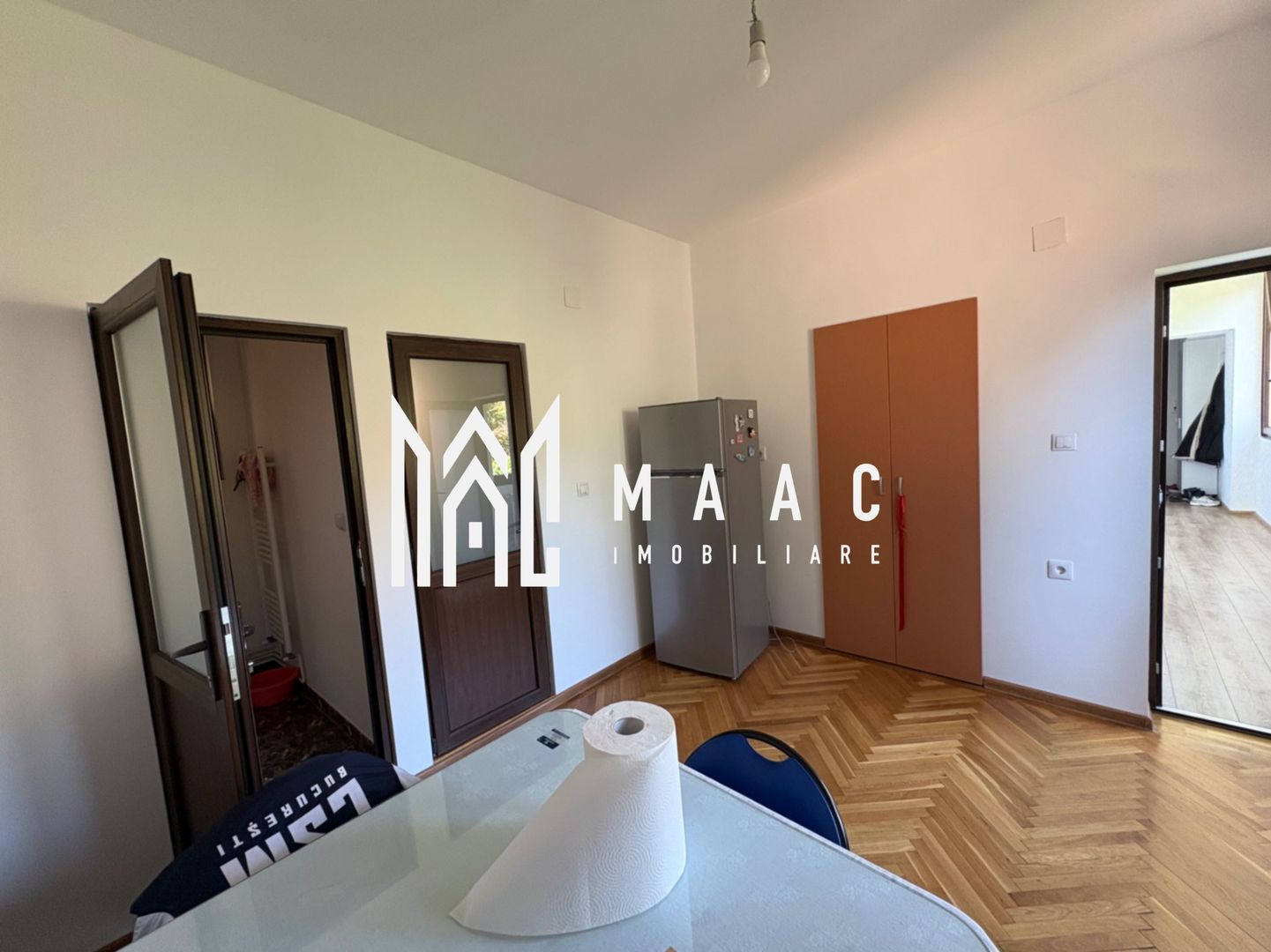 Apartament de vânzare Sibiu | 3 camere | Ultracentral, garaj, 2 pivnițe