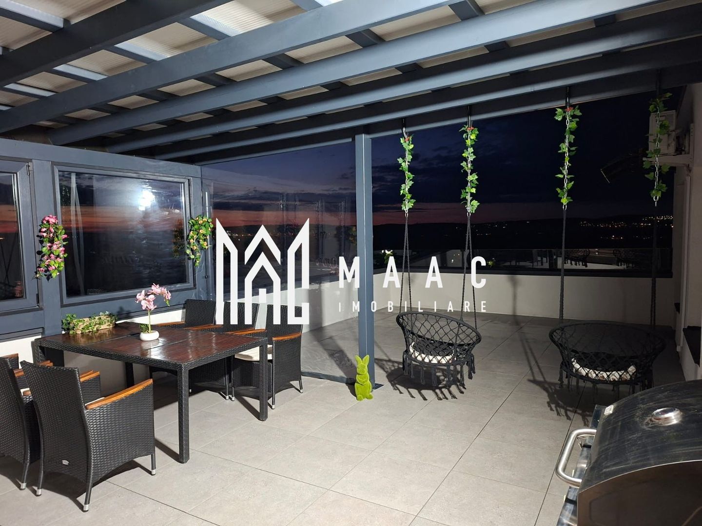 Penthouse Modern I Calea Surii Mici I Terasa Panoramica 55 MP