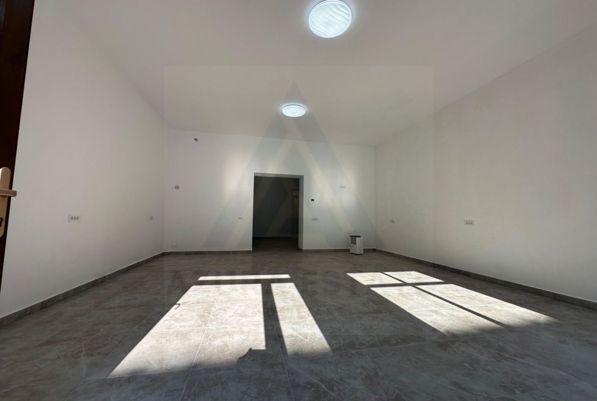 Spatiu comercial 86,8 mp utili vitrina stradala zona Ultracentrala