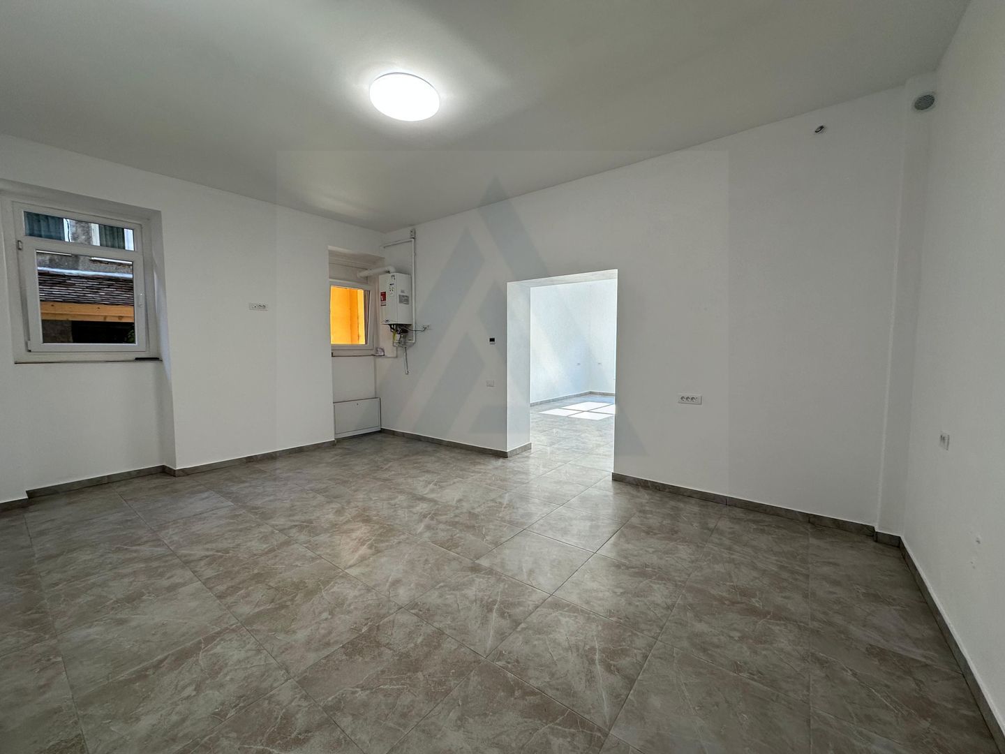 anBn-12895 Spatiu comercial 86,8 mp utili vitrina stradala zona Ultracentrala