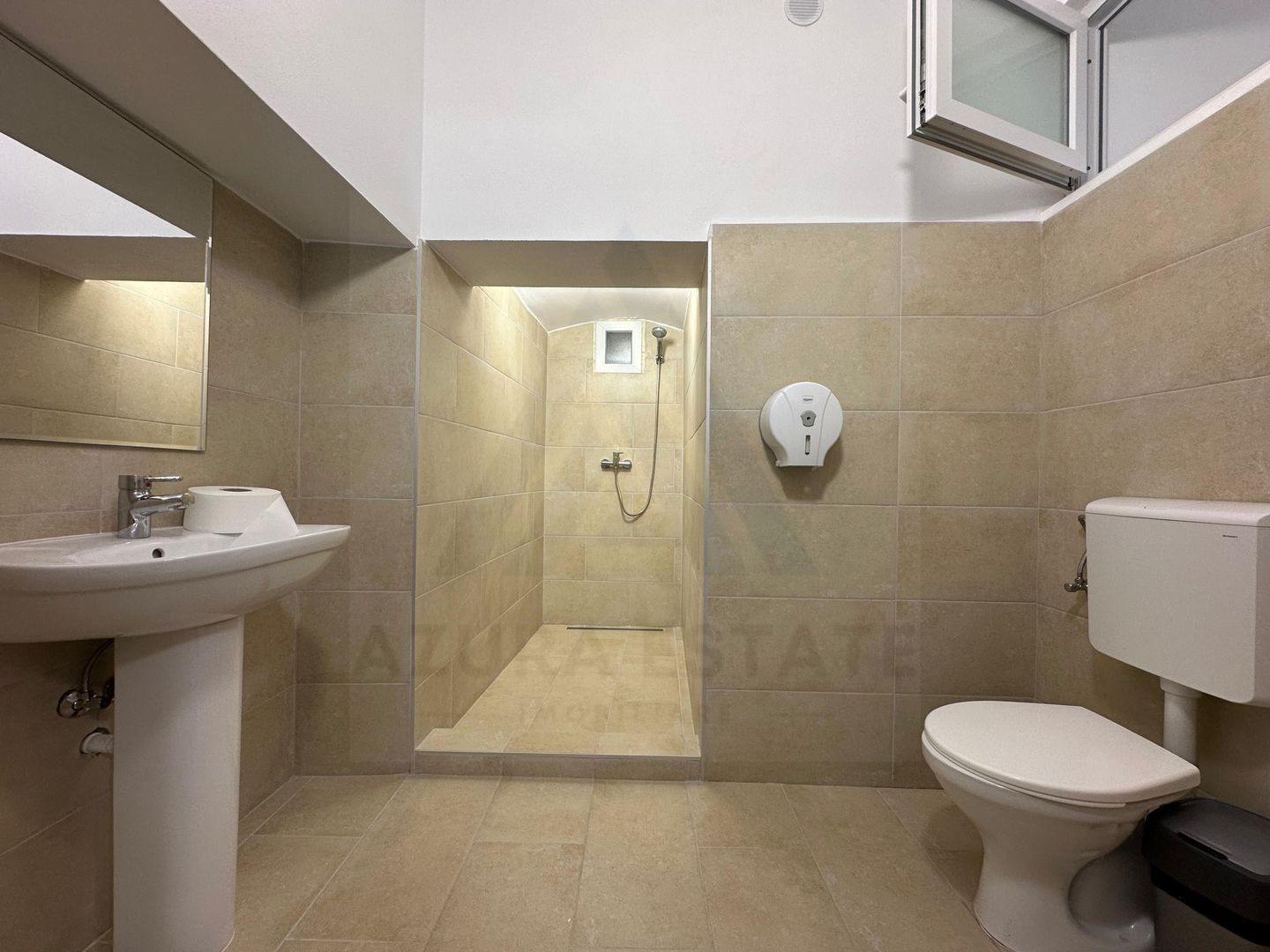 anBn-12898 Spatiu comercial 86,8 mp utili vitrina stradala zona Ultracentrala