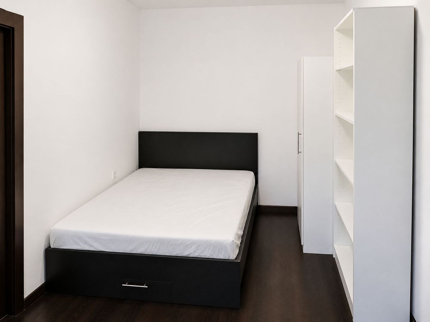 Apartament cu 2 camere de închiriat în Dacia – Locație excelentă