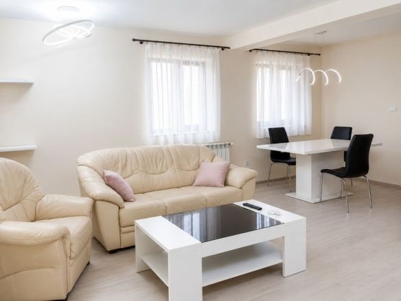 De închiriat | 1/2 Duplex modern în Dumbrăvița | Complet mobilat