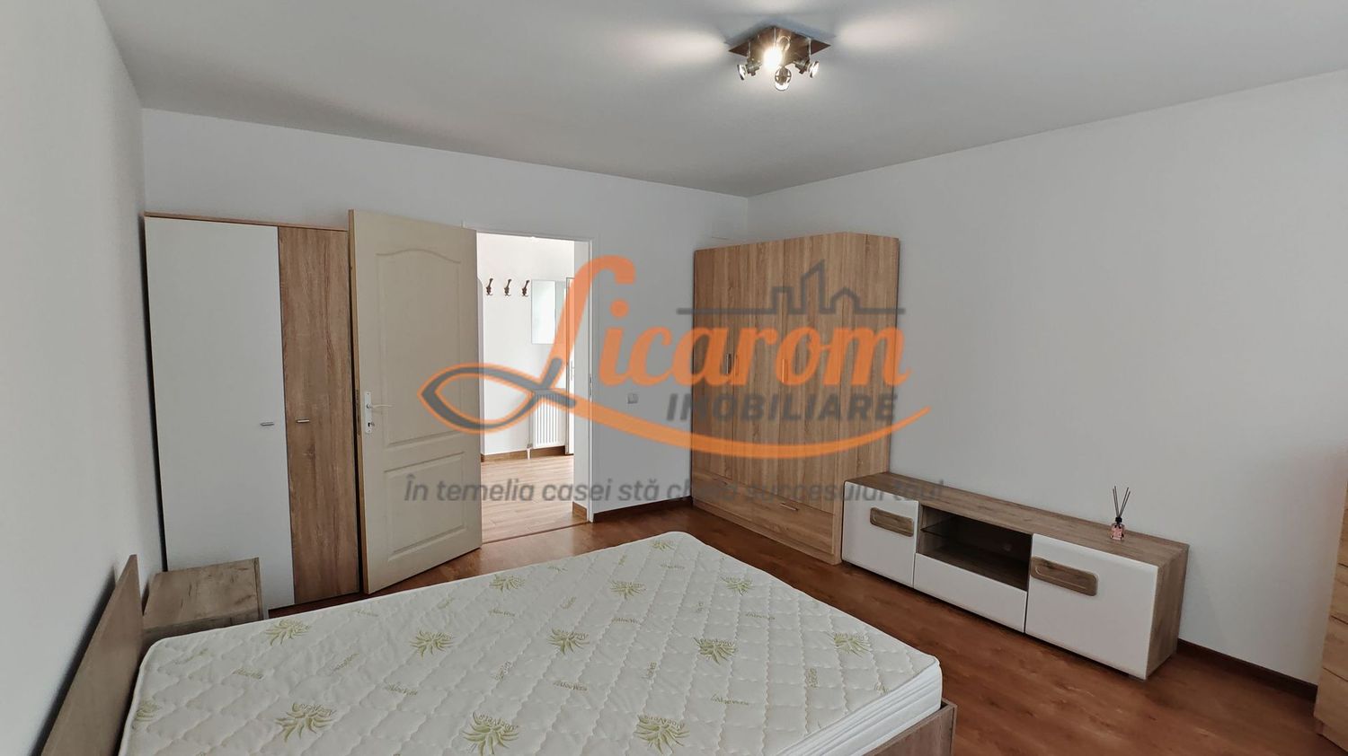 Casa 3 camere individuala SanpetrU,mobilata si utilata,128900 euro.