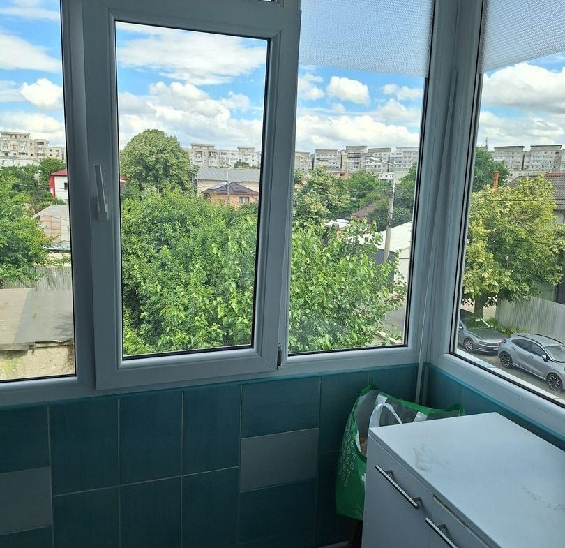 Regim hotelier, 2 camere, Micro 17, 200 lei/noapte