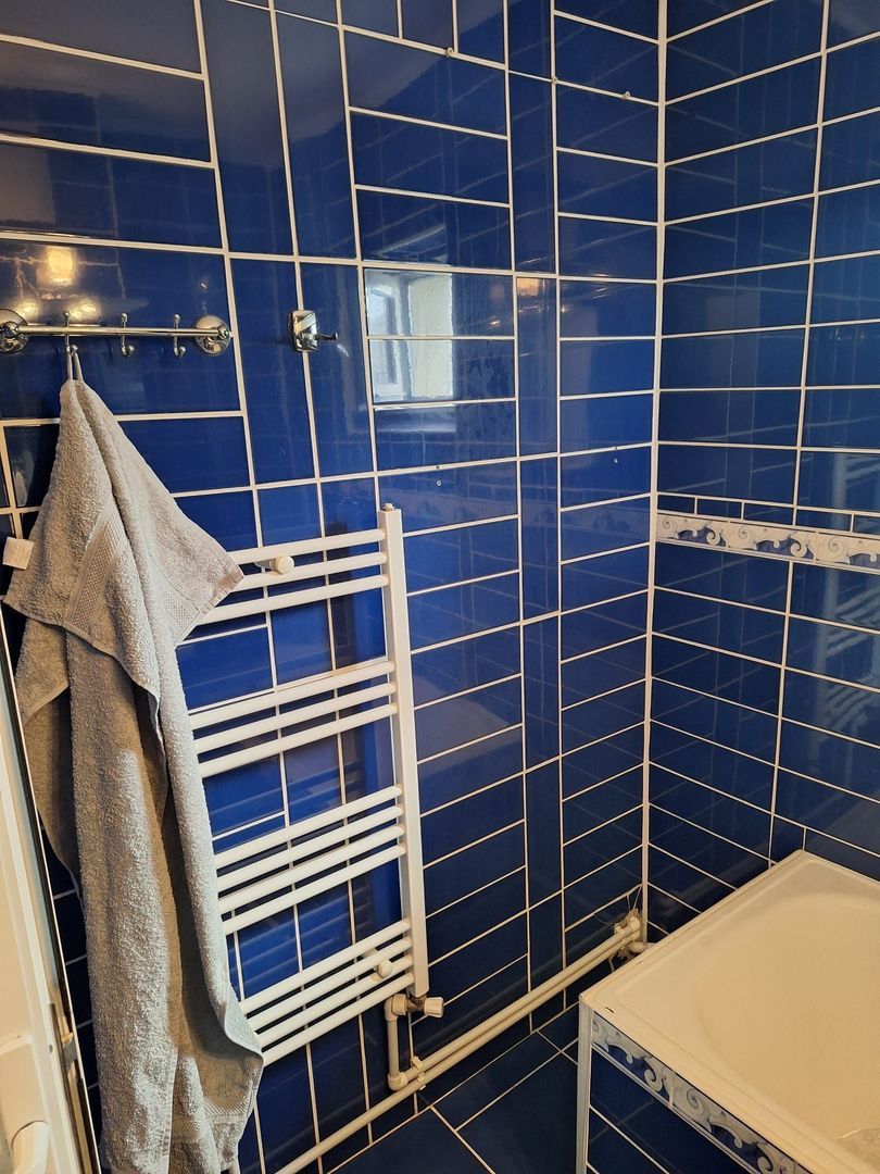 Regim hotelier, 2 camere, Micro 17, 200 lei/noapte
