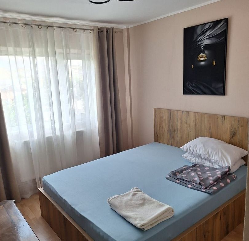 Regim hotelier, 2 camere, Micro 17, 200 lei/noapte