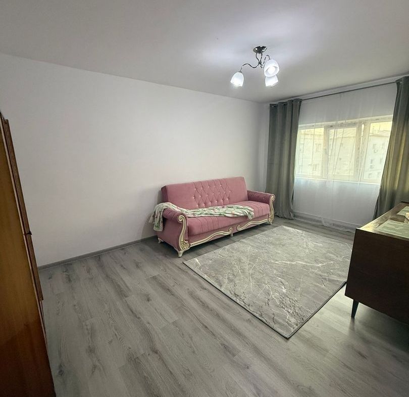 De vanzare apartament cu 2 camere, etaj 4/4, recent renovat, 33.000 euro