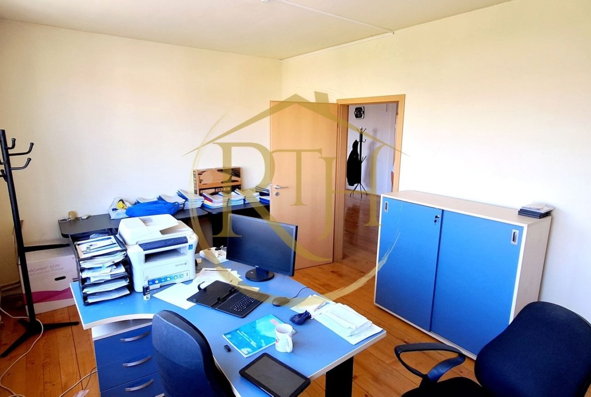Oferim spre inchiriere spatii pentru birouri, zona Soarelui