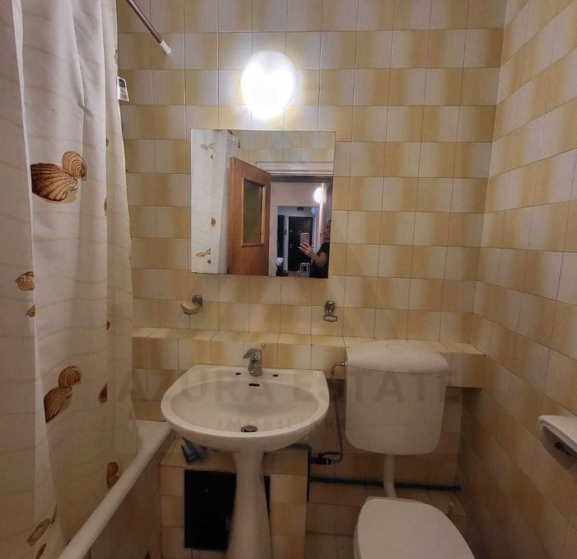 Apartament renovat 3 camere 2 bai 85 mp utili in zona Centrala