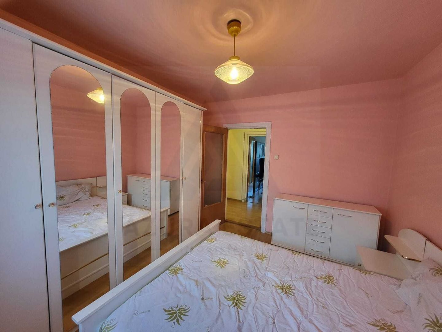 anBn-13274 Apartament renovat 3 camere 2 bai 85 mp utili in zona Centrala