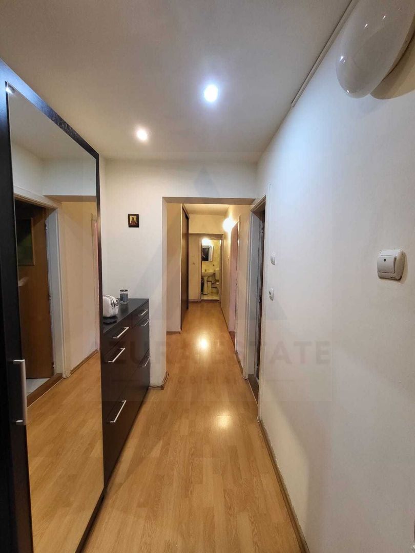 anBn-13275 Apartament renovat 3 camere 2 bai 85 mp utili in zona Centrala