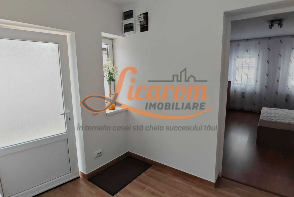Casa 3 camere individuala SanpetrU,mobilata si utilata,128900 euro.