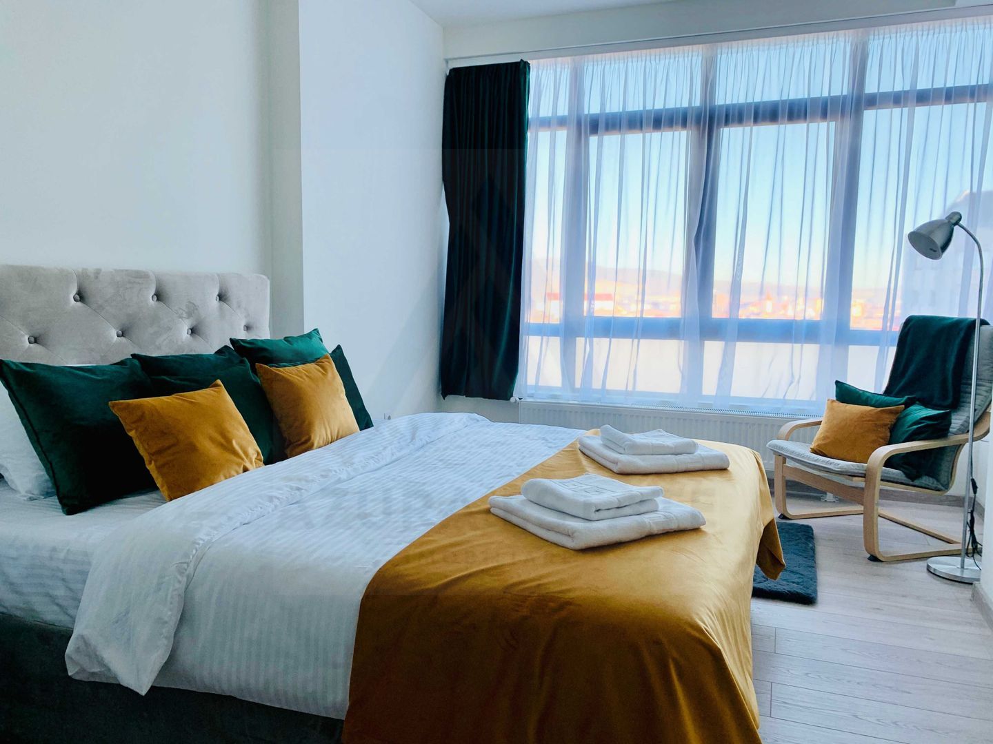 Apartament modern complet utilat 3 camere 70 mp utili Central