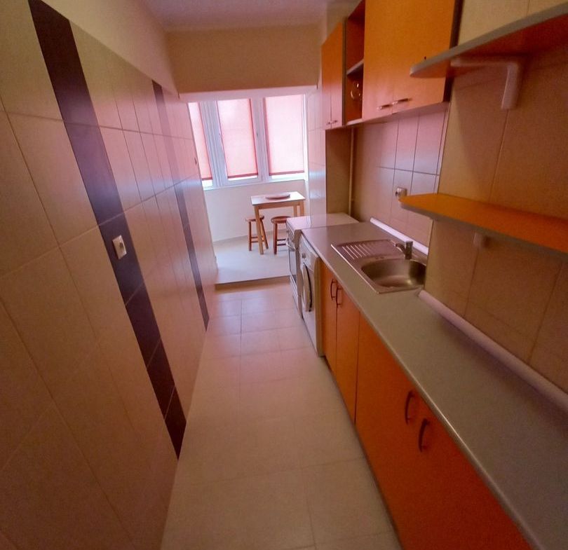 Unirii Traian garsoniera mobilata si utilata de inchiriat