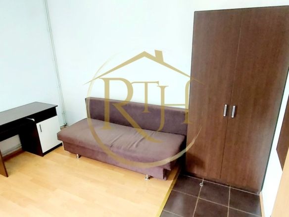 Oferim spre inchiriere garsoniera, situata in zona Soarelui, Parcare si balcon