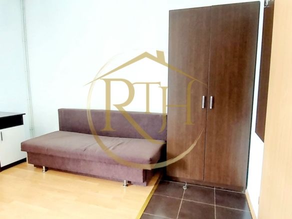 Oferim spre inchiriere garsoniera, situata in zona Soarelui, Parcare si balcon