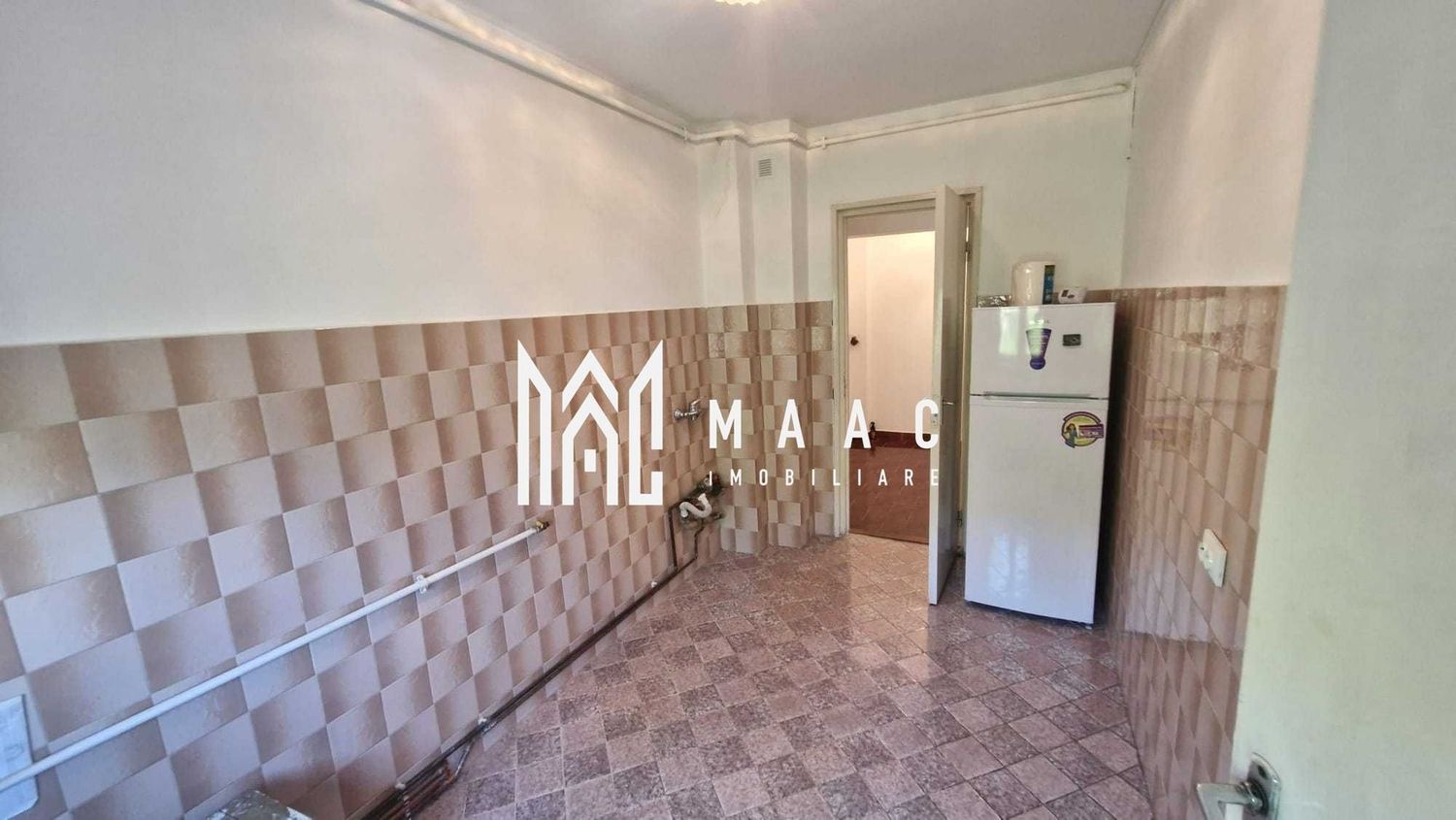Apartament de vanzare Sibiu 2 camere decomandat | Hipodrom 4 | 51 mp, etaj 2