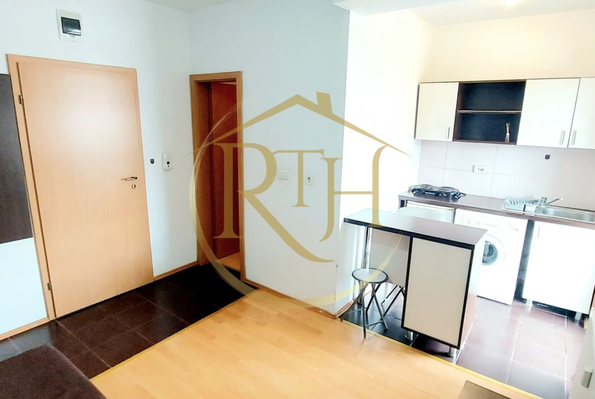 Oferim spre inchiriere garsoniera, situata in zona Soarelui, Parcare si balcon