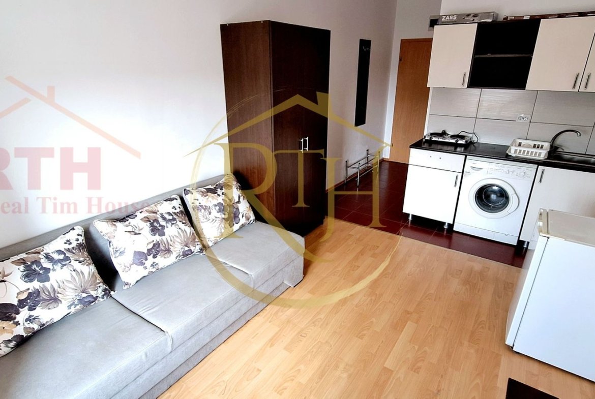 Oferim spre inchiriere garsoniera, loc de parcare, zona Soarelui