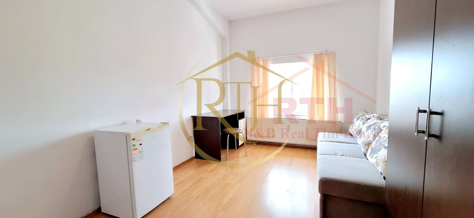 anBn-1369 Oferim spre inchiriere garsoniera, loc de parcare, zona Soarelui