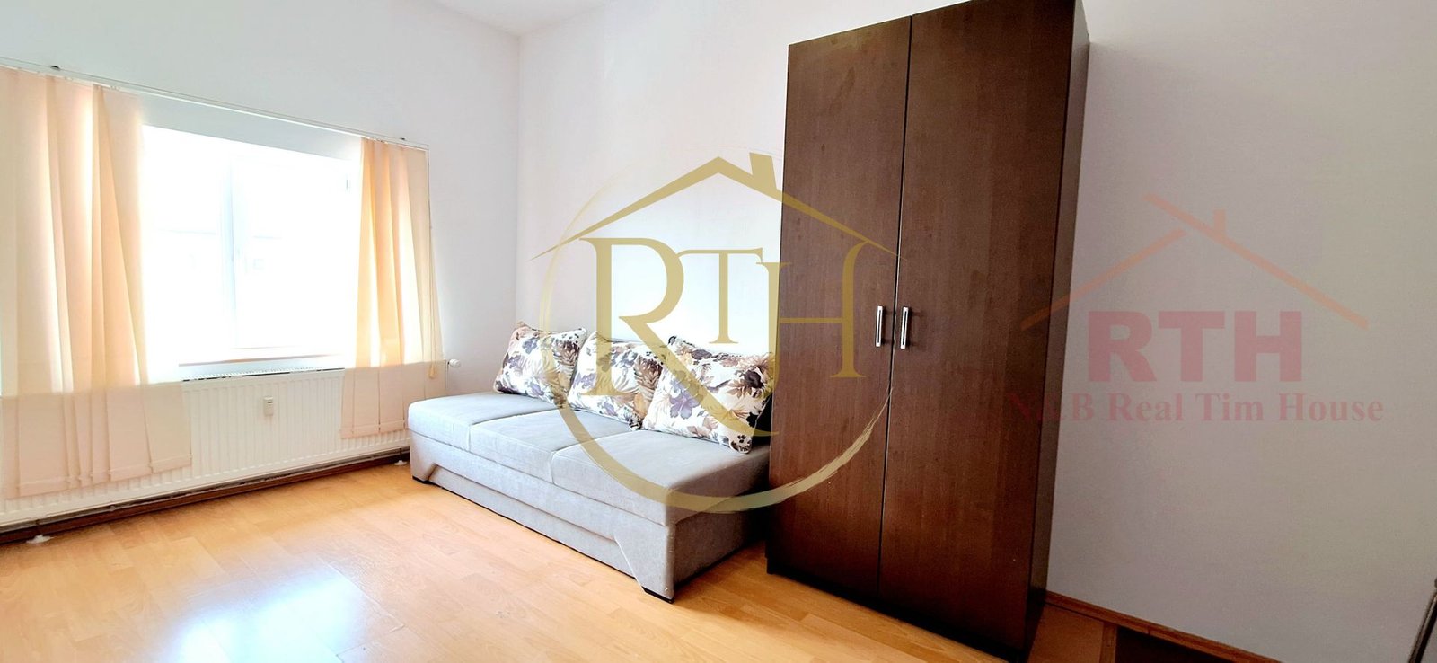 anBn-1371 Oferim spre inchiriere garsoniera, loc de parcare, zona Soarelui