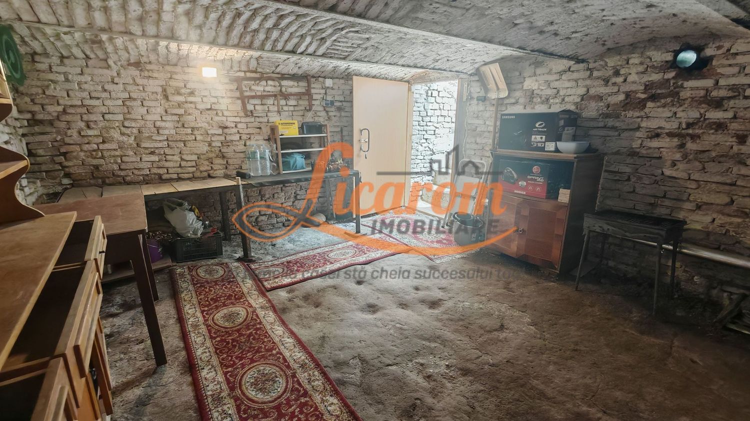Casa 3 camere individuala SanpetrU,mobilata si utilata,128900 euro.